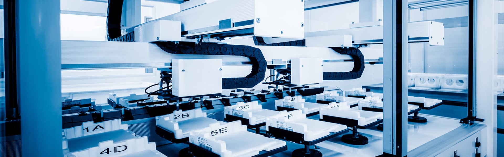 Handlingssystem in Automationssystem Handlingssystem in Automationssystem